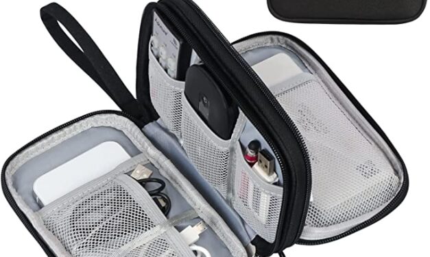 10 Travel Essentials You Need Now